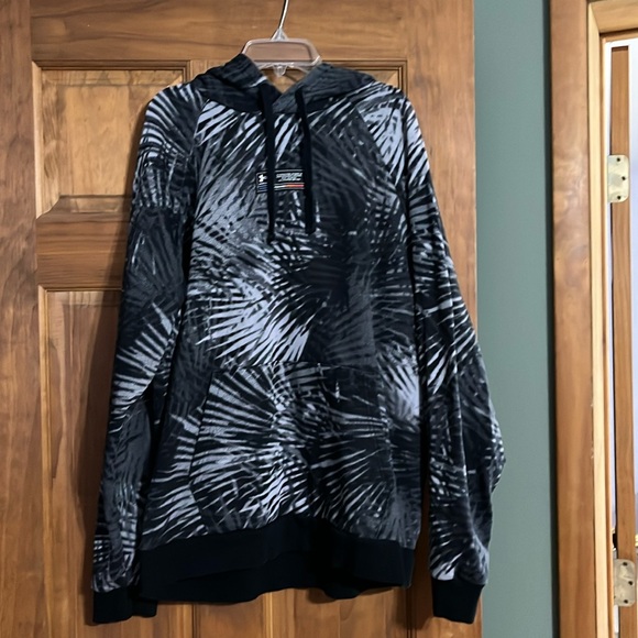 Under armour men’s hooded sweatshirt, size L, black and gray. - Picture 1 of 4